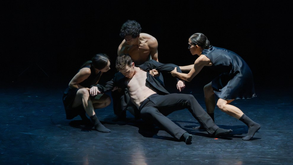Caption: Soloist Katherine Minor with Principals Joshua Guillemot-Rodgerson, Kihiro Kusukami, and Ana Gallardo Lobaina.