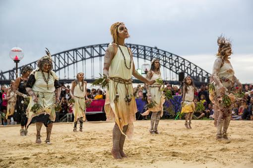 Djaadjawan Dancers at 2016's Homeground.