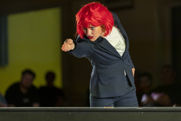 Allen performing at the Harvey Recreation and Cultural Centre, WA.