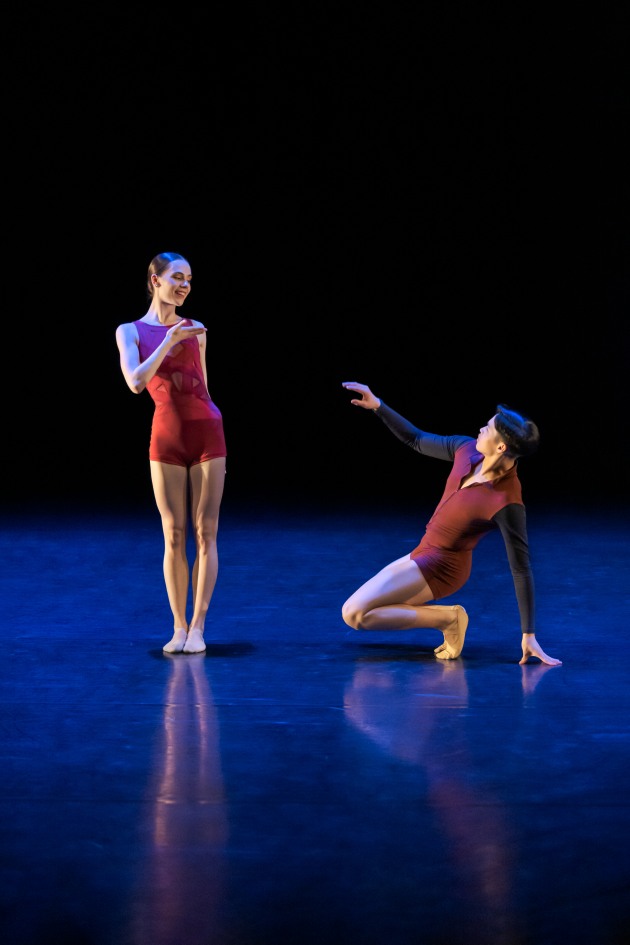 Hannah Thomson and Miguel Herrera performing 'Curious Alchemy'. Photo by Stephen A'Court.