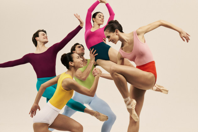 TAB Artists Elijah Trevitt, Larissa Kiyoto-Ward, Lilla Harvey, Isobelle Dashwood and Jett Ramsay in Copland Dance Episodes (choreography by Justin Peck).
Photo: Pierre Toussaint, 2025.