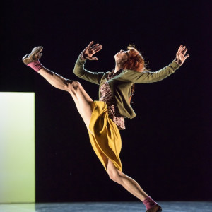 Bye by Mats Ek. Photo: Bill Cooper.