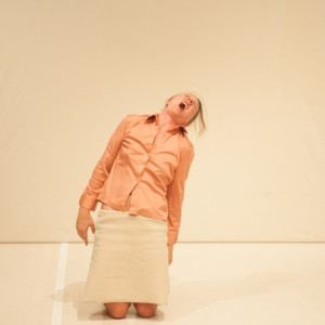 Eleonore Didier in Solides Lisboa.  Photo: Sarah Walker.