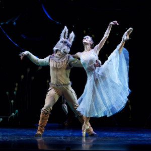 Rian Thompson and Laura Hidalgo as Bottom and Titania. Photo: David Kelly