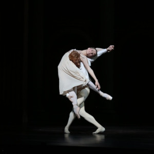 Natasha Kusch as Juliet & Steven McRae as Romeo.  Photo: David Kelly.