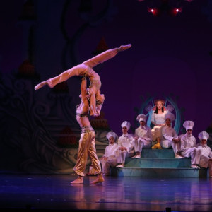 Lisa Edwards & Emilio Pavan (The Arabian). Photo David Kelly.