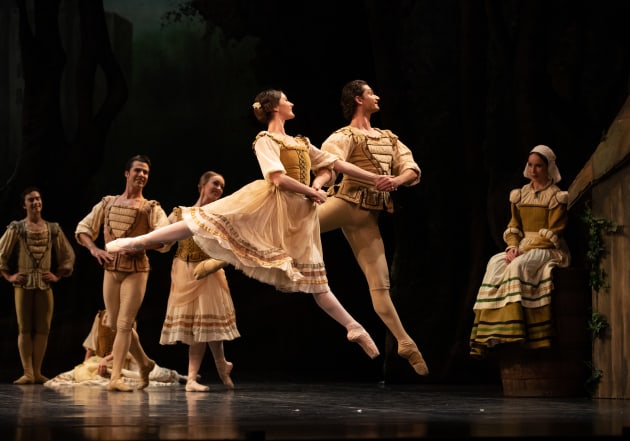 Chiara Gonzalez and Liam Geck as part of the Peasant Part de huit.
Photo by David Kelly.