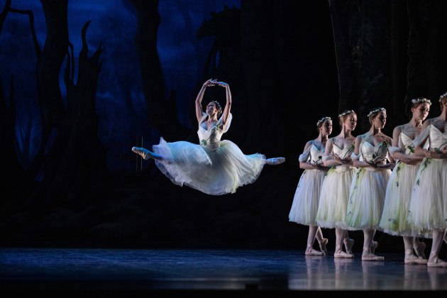 Yanela Pi&ntilde;era as Myrtha, Queen of the Wilis.
Photo by David Kelly.