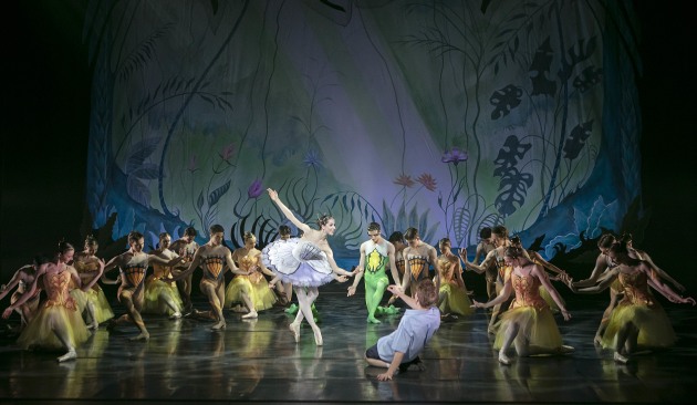 Amy Ronnfeldt and Matthew Solovieff with pupils of the Australian Ballet School. Photo by Lynette Wills. (This photo is from the Sydney season earlier this year.)