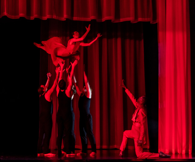 Alexa Tuzil, Juan Carlos Osma and the dancers of the West Australian Ballet.