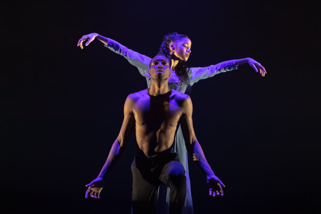 Dayana Hardy Acuna and Juan Carlos Osma in Natalie Weir's 'Goldberg Variations'.