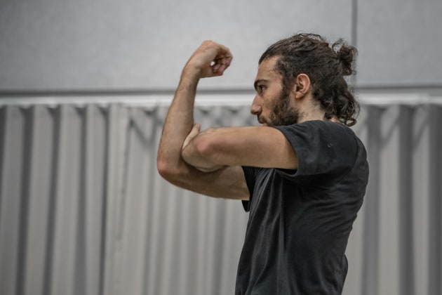 Dimitri Kleioris, rehearsal 'Impermanence'. Photo, Pedro Greig
