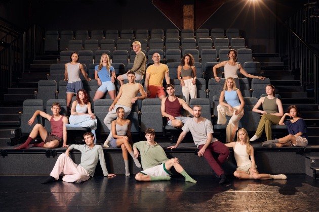 Sydney Dance Company with Rafael Bonachela. Image by Daniel Boud