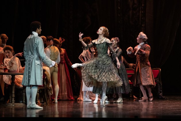 Yanela Pinera as Lescaut's mistress and Patricio Reve as Des Grieux. Photo by David Kelly.