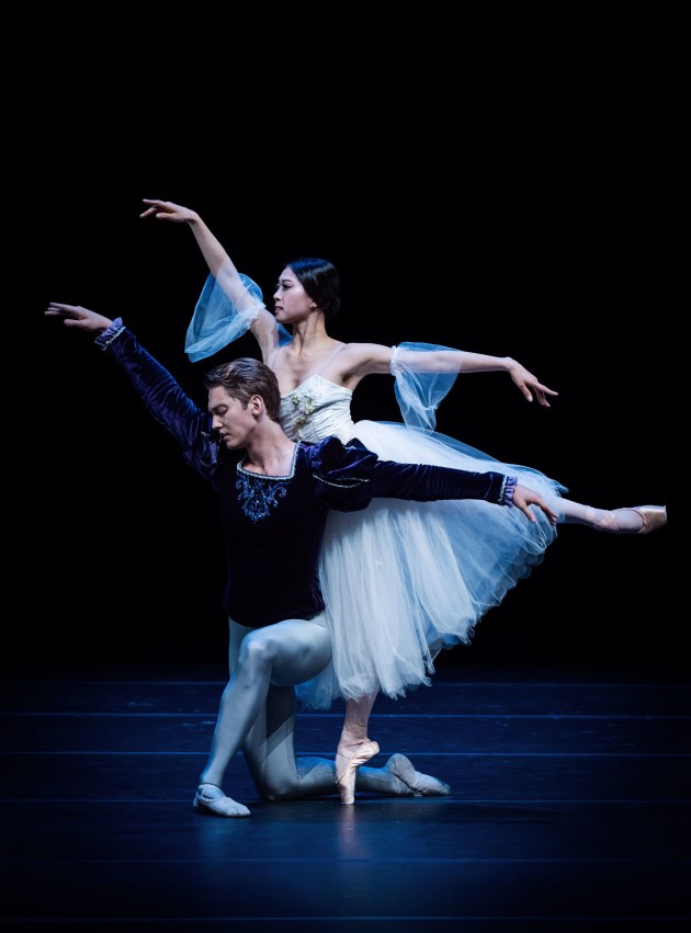 Julian Mackay and Misa Kuranaga in the act 2 pas de deux from 'Giselle'.