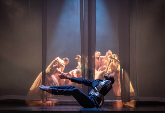 Juan Carlos Osma, Ludovico di Ubaldo and the dancers of the West Australian Ballet.