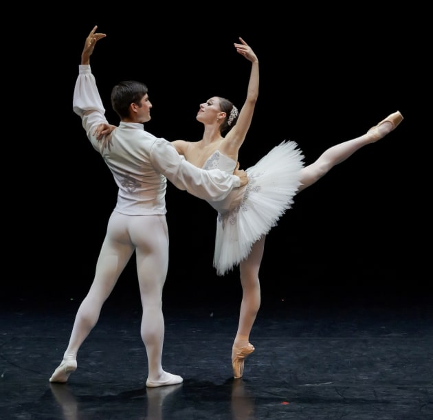 RNZB Guest Performers Kate Kadow and Laurynas Vėjalis