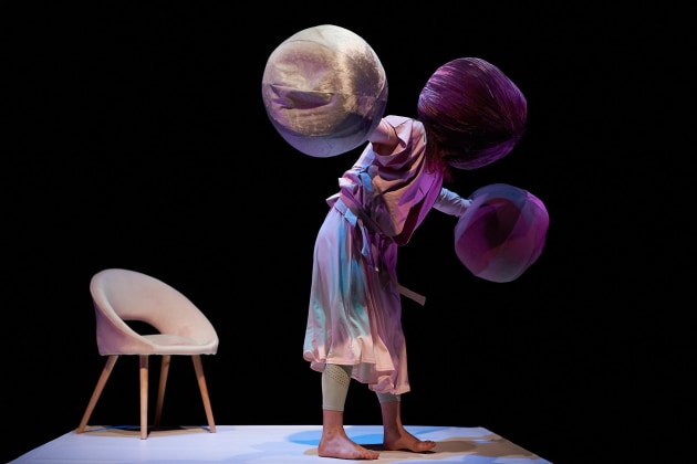 Rowan Rossi in 'Shapeless/Formless'. Photo by Sam Roberts Photography