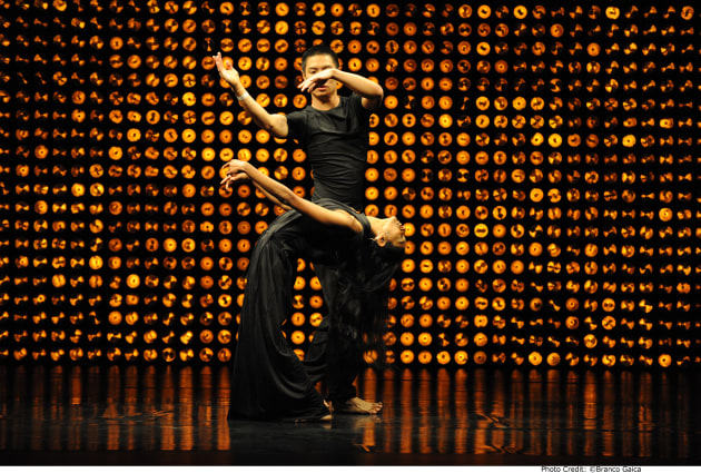 Shaun Parker Company "AM 1" 2014. Photo by Branco Gaica