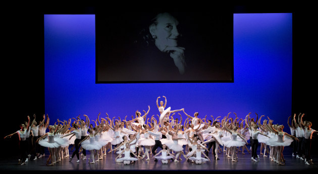 The opening defile, honouring Dame Margaret Scott: Photo Sergey Konstantinov