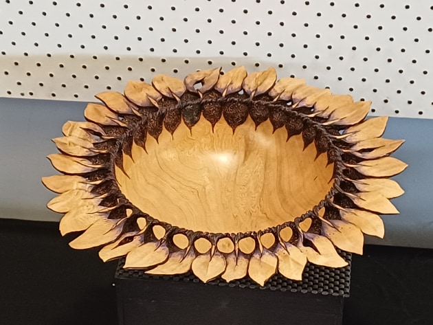 sunflower-bowl-jacaranda-alan-bishop