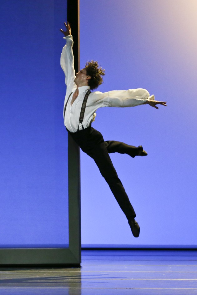 Callum Linnane as Vronsky.