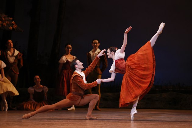 Brett Chynoweth and Jade Wood in the Peasant Pas de deux
Photo: JEFF BUSBY