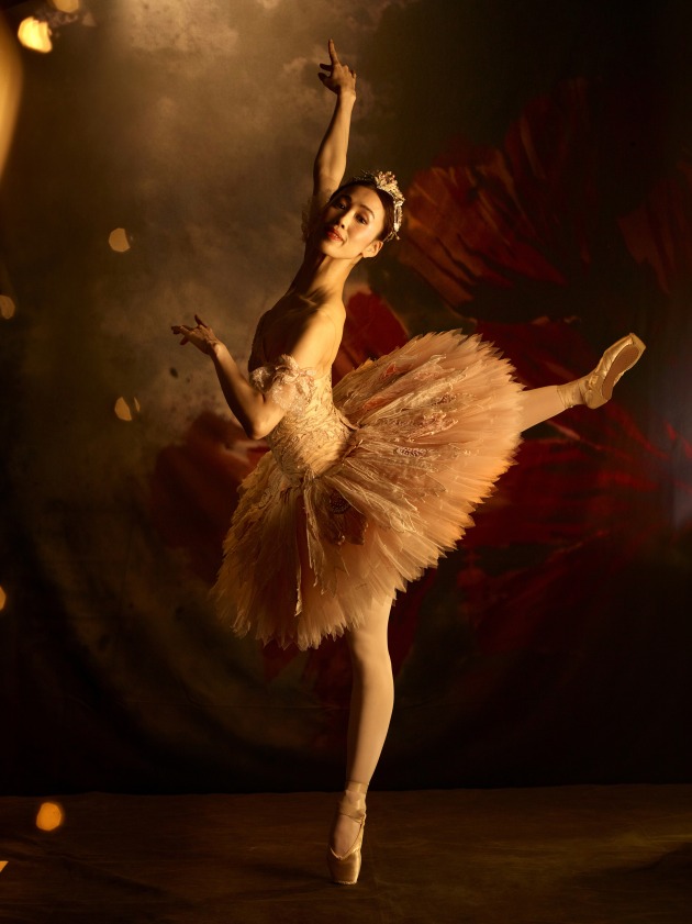 Ako Kondo in 'The Nutcracker'. Photo by Simon Eeles.