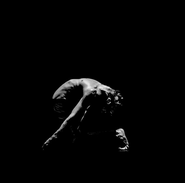 Sydney Dance Company performance of 'Point of No Return' by Raphael Bonachela