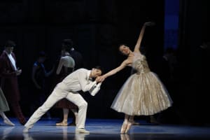 See the Australian Ballet... in cinemas!