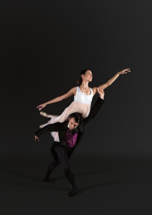 West Australian Ballet&rsquo;s Fiona Evans hangs up her pointe shoes