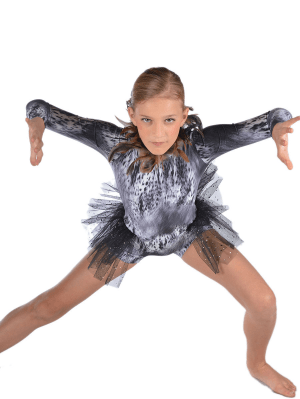 Camille Wolfe Design: Animal Queen