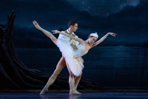 REVIEW: WA Ballet's 'Swan Lake'