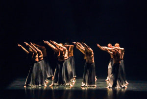 REVIEW: Stephanie Lake Company: The Chronicles 
