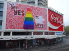Iconic Kings Cross Coca-Cola billboard backs ‘Yes’ campaign