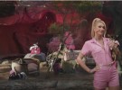 Paris Hilton recruited as a new keeper at the Irwins' Australia Zoo 