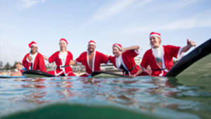 RedBalloon breaks world record with surfing Santas 