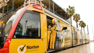 V8 tram stops traffic