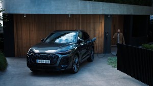 Audi 'Fluent in both’ via Apparent 