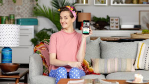 AutoGuru's female-focused ad puts women in the driver's seat