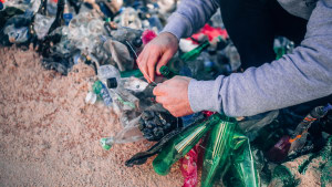 Corona, paradise and plastic don't mix