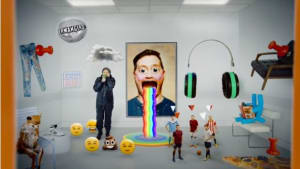 Meteor Mobile knows people love their memes (and selfies)