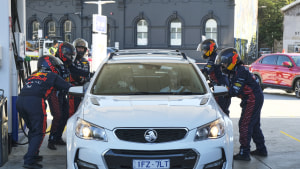 7-Eleven and Mobil surprise drivers with pitstop experience