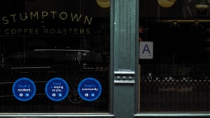 American Express encourages consumers to dine out