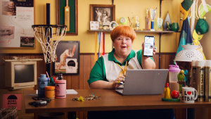 Sharon Strzelecki goes bowl cut to showcase Google's AI-powered ad tools via Emotive