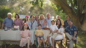 Woolworths encourages Aussies to 'Share the Spirit' of Christmas