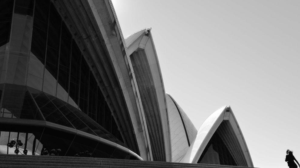 i think it's very easy to overlook the brilliance in the detail in such an iconic structure. however by only capturing a portion of the building i tried to capture the craftmanship employed in this amazing structure.