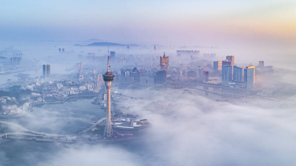 Yiu Kai Shinoda, Peninsula Covered With Fog, Macau, China