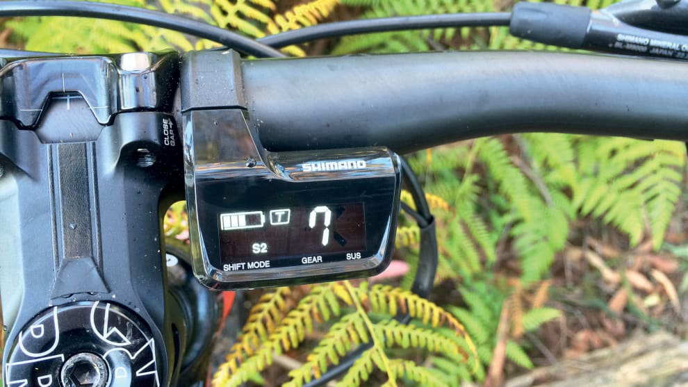 Aside from offering gear and battery charge information, the LED display also lets you swap between shifting modes on the fly.