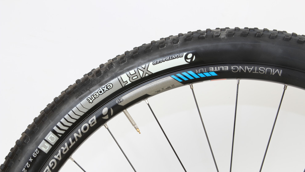 While the Bontrager wheels were weighty, they proved reliable and easily converted to tubeless once the TLR rim strips were fitted.